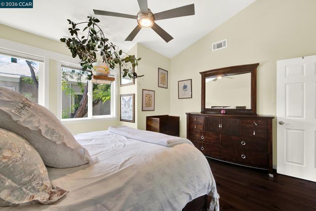 1896 San Vincente Dr 12, Concord, CA 94519