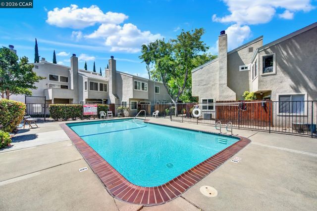 1896 San Vincente Dr 12, Concord, CA 94519