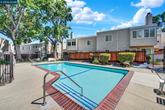 1896 San Vincente Dr 12, Concord, CA 94519