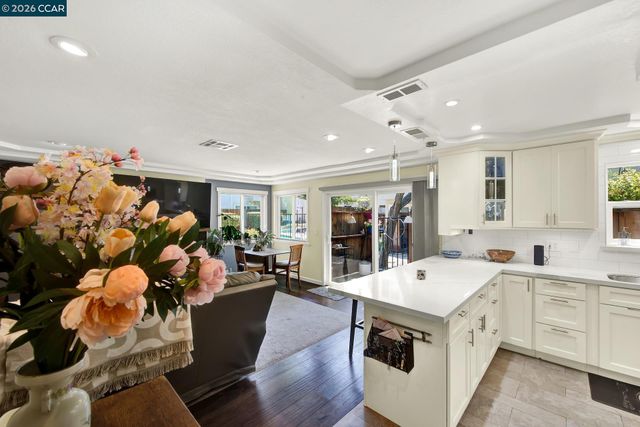 1896 San Vincente Dr 12, Concord, CA 94519