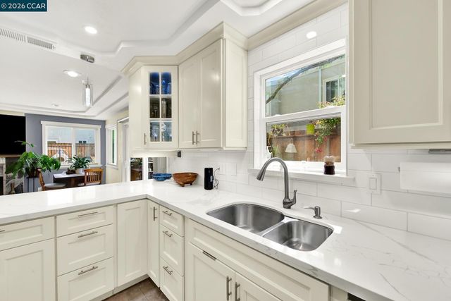 1896 San Vincente Dr 12, Concord, CA 94519