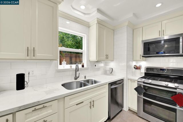 1896 San Vincente Dr 12, Concord, CA 94519