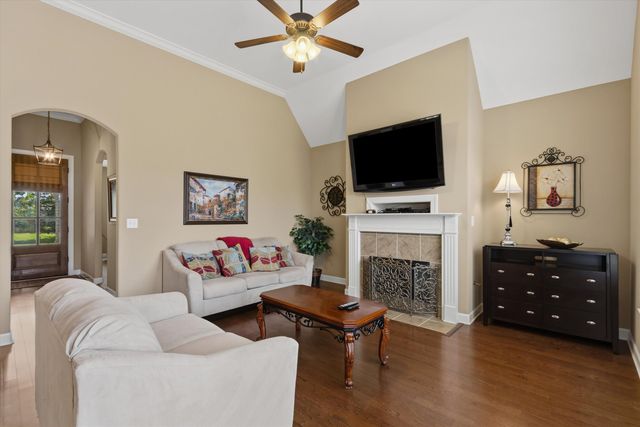 50 ARABELLA CIR, Oakland, TN 38060