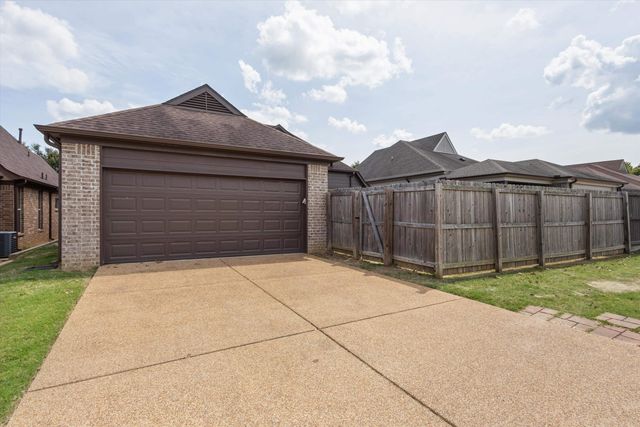 50 ARABELLA CIR, Oakland, TN 38060