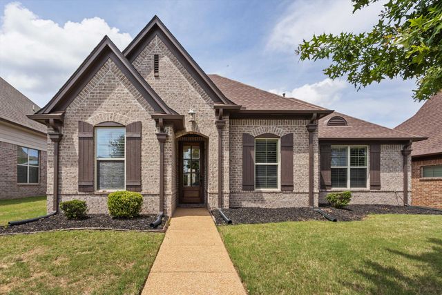 50 ARABELLA CIR, Oakland, TN 38060
