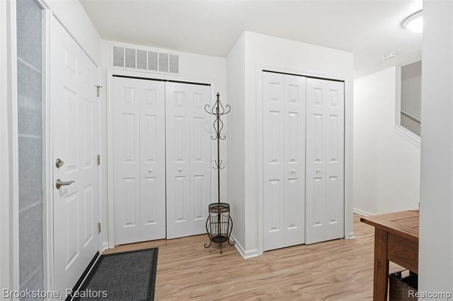 42842 Patty Lane, Van Buren, MI 48111