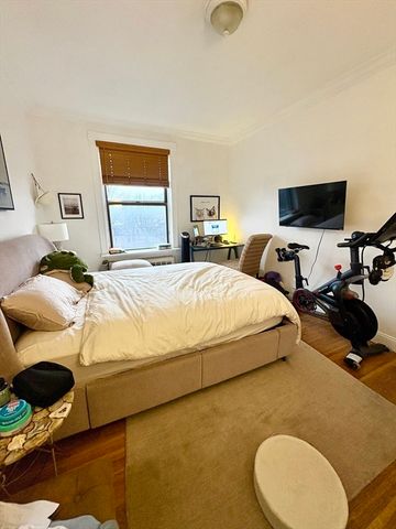 384 Commonwealth Ave 61, Boston, MA 02215