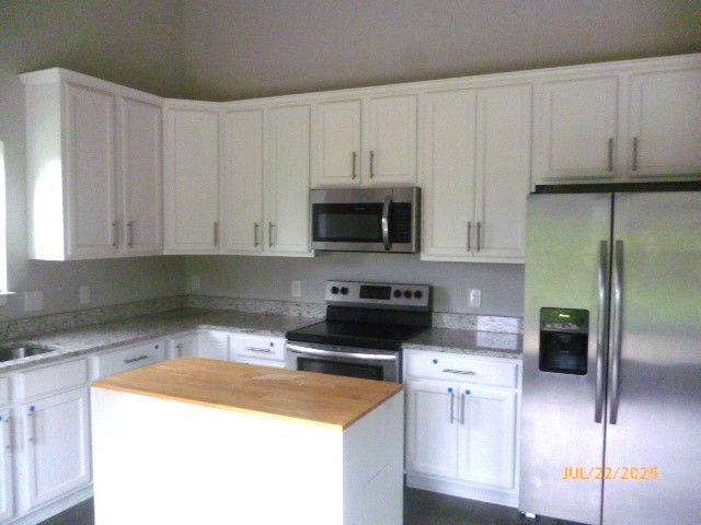 718 Monarchos Bnd, Burns, TN 37029