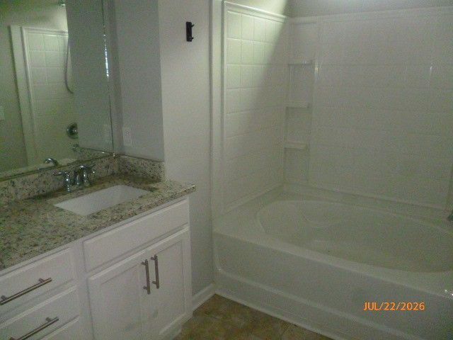 718 Monarchos Bnd, Burns, TN 37029