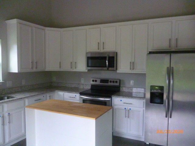 718 Monarchos Bnd, Burns, TN 37029