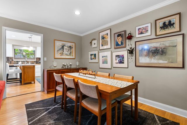 2202 Pine Grove Court, Ann Arbor, MI 48103