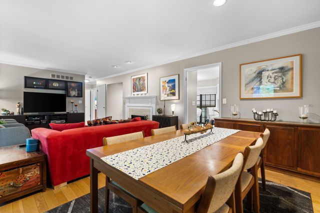 2202 Pine Grove Court, Ann Arbor, MI 48103