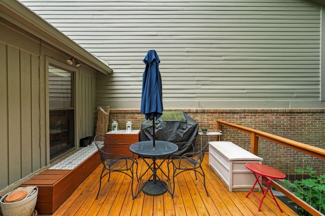 2202 Pine Grove Court, Ann Arbor, MI 48103