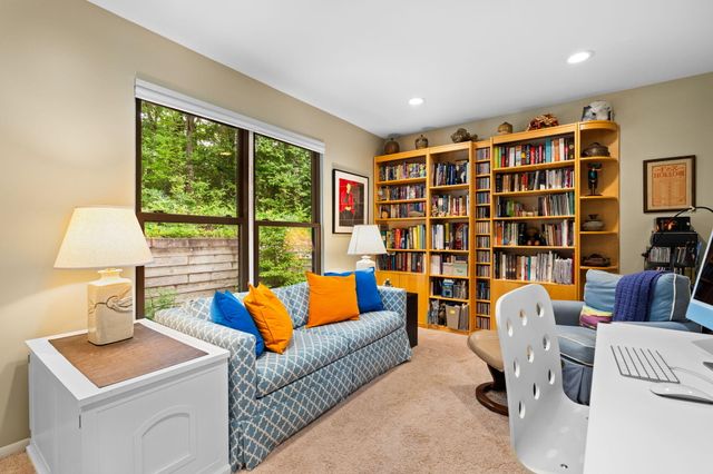 2202 Pine Grove Court, Ann Arbor, MI 48103
