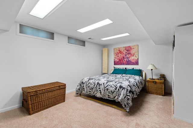 2202 Pine Grove Court, Ann Arbor, MI 48103
