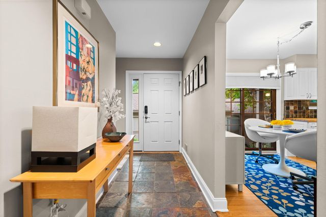 2202 Pine Grove Court, Ann Arbor, MI 48103