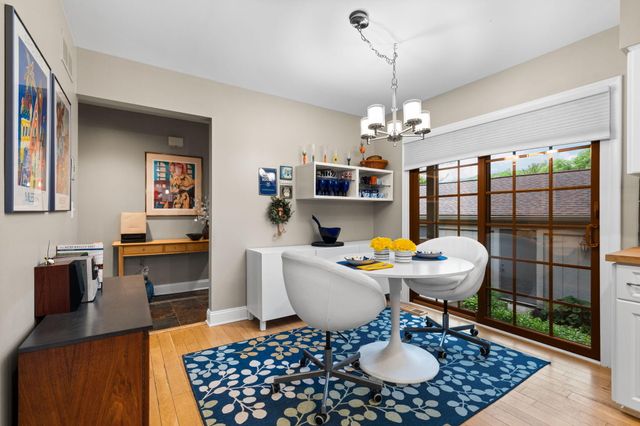 2202 Pine Grove Court, Ann Arbor, MI 48103