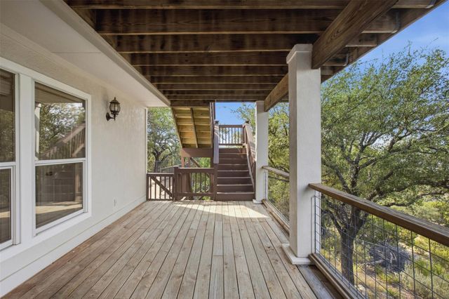 7008 Deepwood DR, Lago Vista, TX 78645