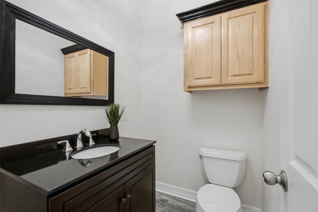 7008 Deepwood DR, Lago Vista, TX 78645