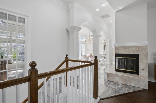 7008 Deepwood DR, Lago Vista, TX 78645