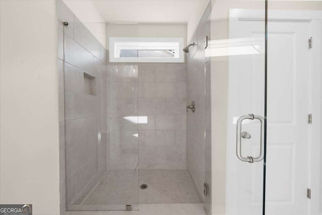 5559 Overview Drive, Flowery Branch, GA 30542