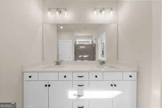 5559 Overview Drive, Flowery Branch, GA 30542