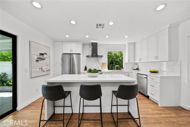 6026 Wilkinson, Los Angeles, CA 91606