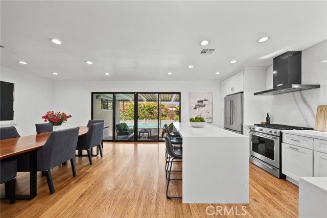 6026 Wilkinson, Los Angeles, CA 91606