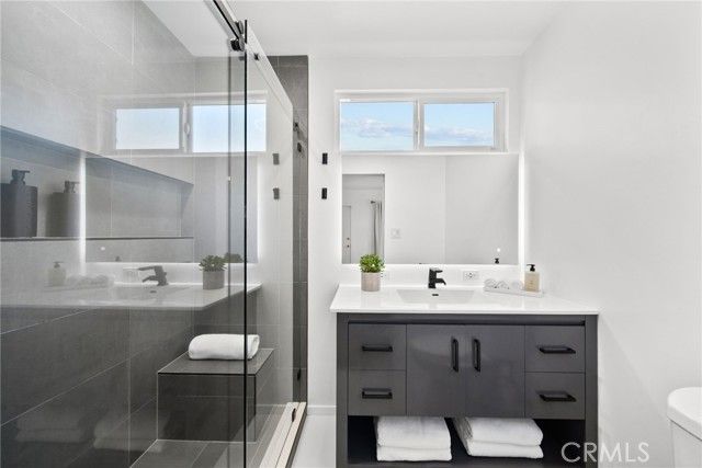 6026 Wilkinson, Los Angeles, CA 91606