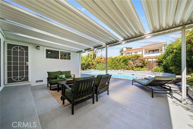 6026 Wilkinson, Los Angeles, CA 91606