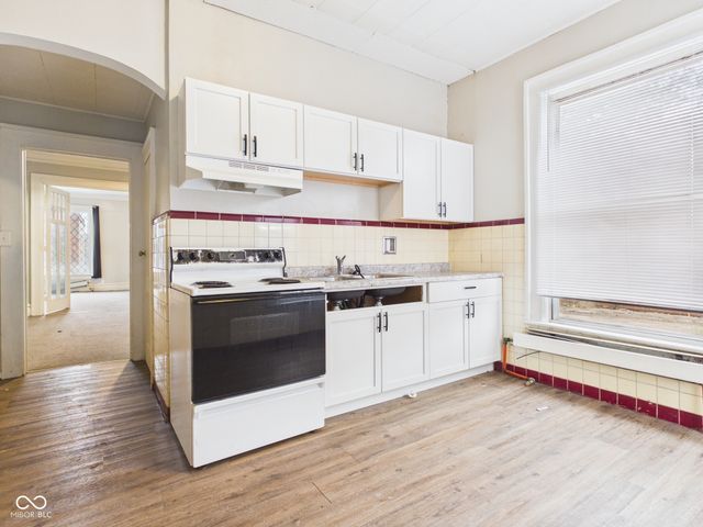 1422 Central Avenue, Anderson, IN 46016