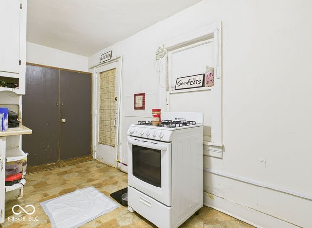 1422 Central Avenue, Anderson, IN 46016