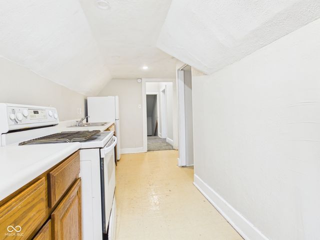 1422 Central Avenue, Anderson, IN 46016