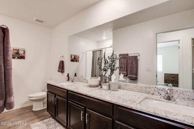 7056 S Draper Road, Tucson, AZ 85757