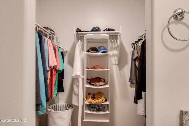 7056 S Draper Road, Tucson, AZ 85757