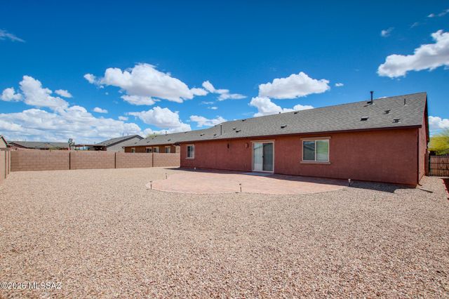 7056 S Draper Road, Tucson, AZ 85757