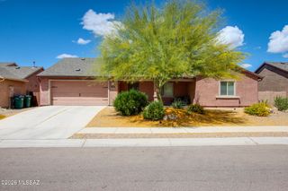 7056 S Draper Road, Tucson, AZ 85757