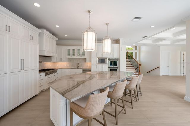 510 BOWSPRIT LANE, Longboat Key, FL 34228