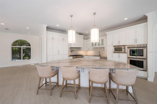 510 BOWSPRIT LANE, Longboat Key, FL 34228