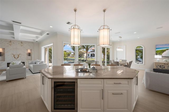 510 BOWSPRIT LANE, Longboat Key, FL 34228