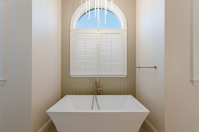 510 BOWSPRIT LANE, Longboat Key, FL 34228