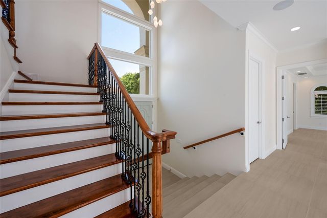 510 BOWSPRIT LANE, Longboat Key, FL 34228