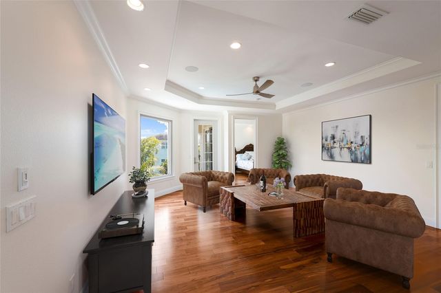 510 BOWSPRIT LANE, Longboat Key, FL 34228