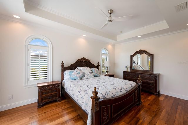 510 BOWSPRIT LANE, Longboat Key, FL 34228