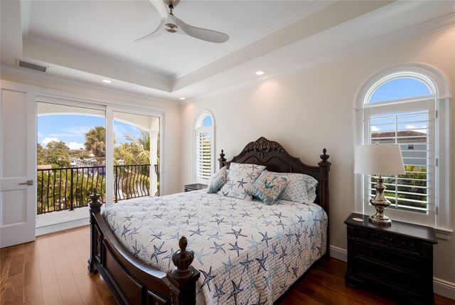 510 BOWSPRIT LANE, Longboat Key, FL 34228