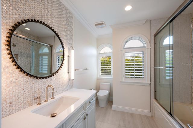 510 BOWSPRIT LANE, Longboat Key, FL 34228