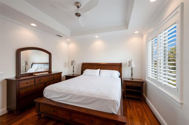 510 BOWSPRIT LANE, Longboat Key, FL 34228