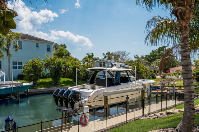 510 BOWSPRIT LANE, Longboat Key, FL 34228
