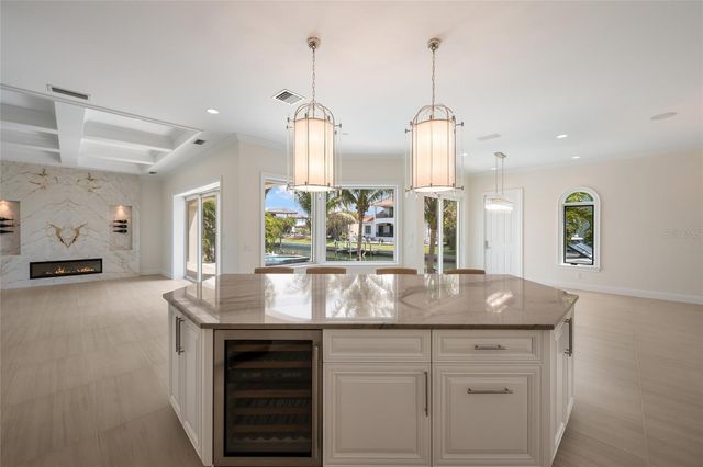 510 BOWSPRIT LANE, Longboat Key, FL 34228