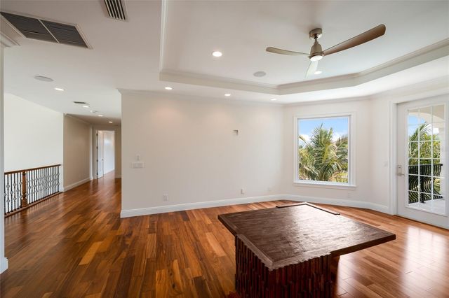 510 BOWSPRIT LANE, Longboat Key, FL 34228